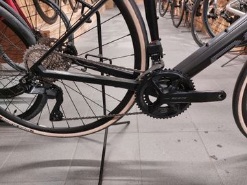 Used BMC Roadmachine FIVE 2023 2023 Road & Gravel, Black — image 2 of 3