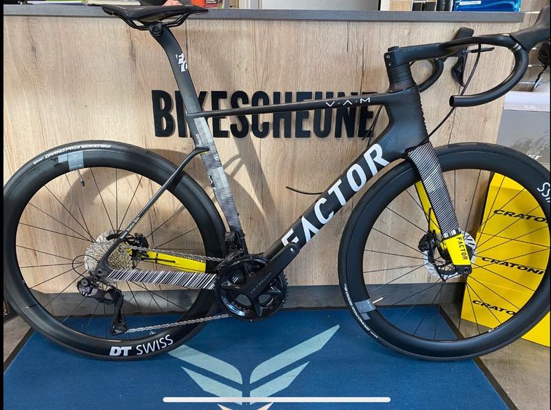 Factor Ostro Shimano Ultegra Di2 2025 Road & Gravel usato