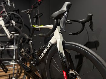 Used Colnago Y1rs 2026 Road & Gravel, Negro — image 4 of 5