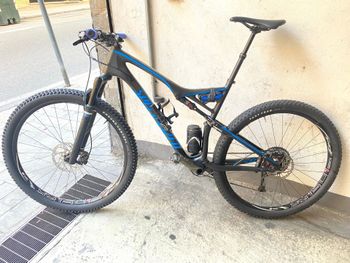Used Specialized Epic Shimano Deore XT 2019 Mountainbike, Schwarz — image 2 of 9