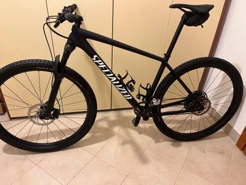 Used Specialized Epic Hard Tail Comp 2020 Mountainbike, Black — image 4 of 4