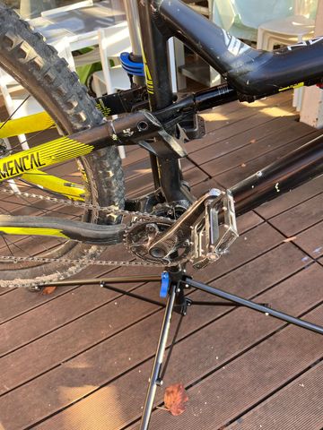 Używany Commencal Meta AM V4 2016 Mountainbike — zdjęcie 3 z 10