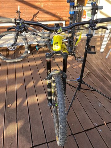 Używany Commencal Meta AM V4 2016 Mountainbike — zdjęcie 4 z 10