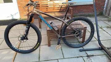 Used Santa Cruz Chameleon SRAM GX Eagle 2022 Mountainbike, Blue, 29 — image 3 of 3