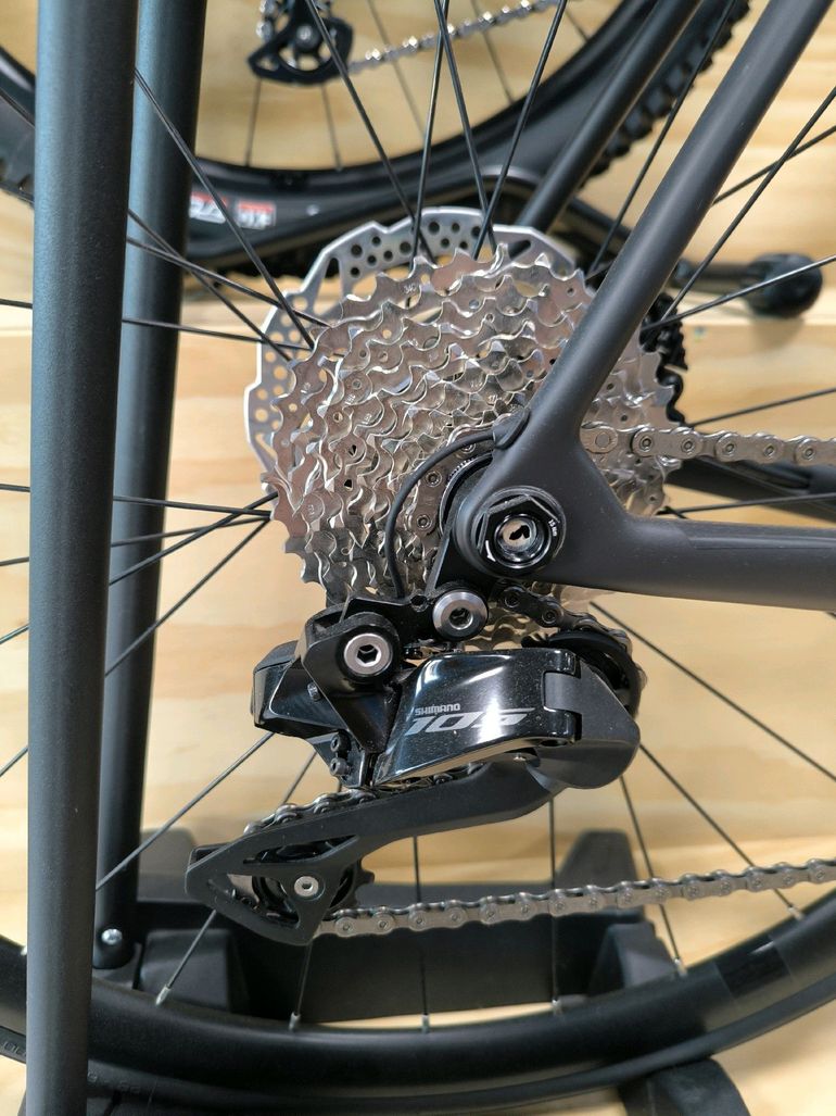 Orbea ORCA M30i 2024 2024 Road & Gravel usato, Nero — immagine 12 di 12