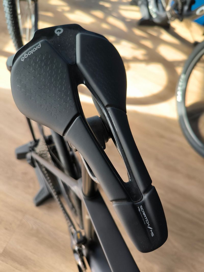 Used Orbea ORCA M30i 2024 2024 Road & Gravel, Black — image 5 of 12
