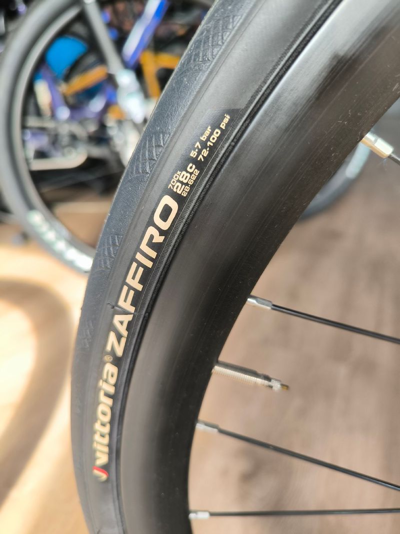 Used Orbea ORCA M30i 2024 2024 Road & Gravel, Black — image 8 of 12