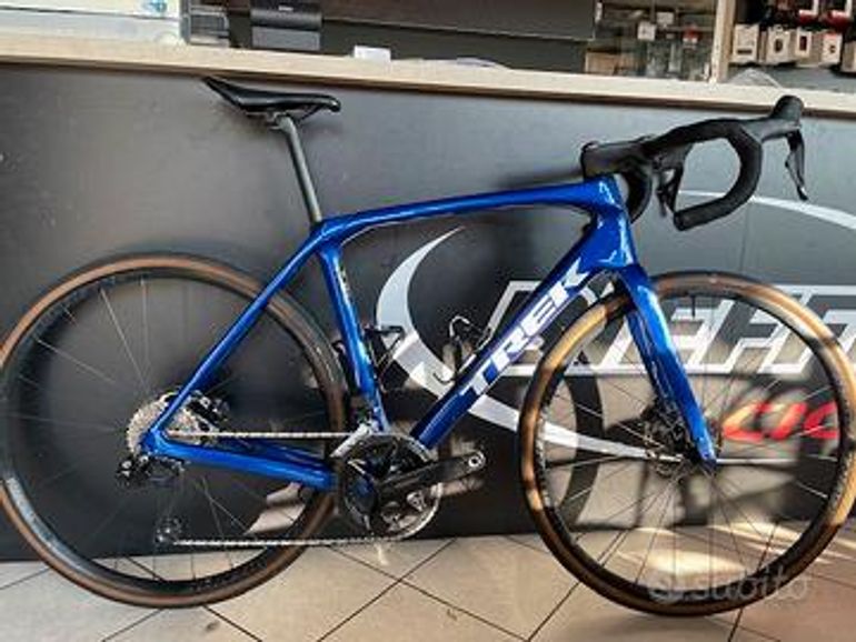 Used Trek Trek Domane Sl 6 2023 Road & Gravel, Blue — image 1 of 7