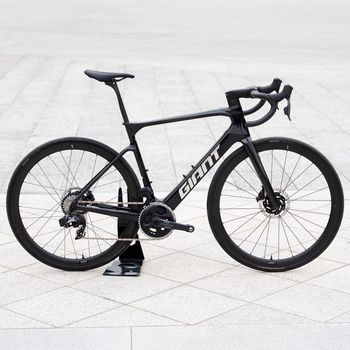 Giant, Defy Advanced E+ Elite 1 2025