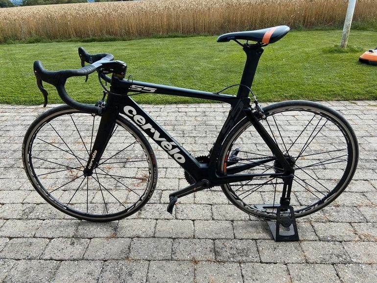 Used Cervélo Campagnolo 2018 Road & Gravel, Black — image 1 of 8
