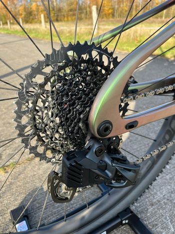 Tweedehands Mendiz X40SL 2024 Mountainbike — afbeelding 7 van 22