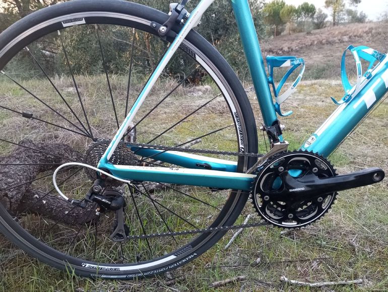 Used Trek Domane 4.3 Triple 2014 2014 Road & Gravel, Blue — image 3 of 19