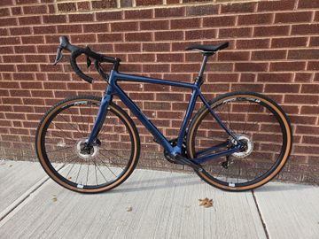 Used Pivot VAULT Ultegra Di2 2023 2023 Road & Gravel
