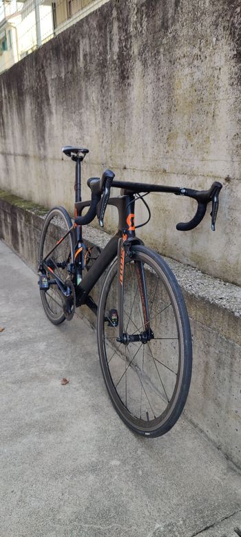 Used Scott Foil Premium 2017 2017 Road & Gravel, Black — image 2 of 3