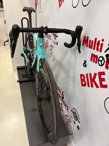 Used Bianchi SPECIALISSIMA 2022 2022 Road & Gravel — image 6 of 8