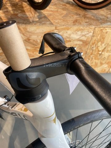Tweedehands Pinarello X1 105 2024 2024 Road & Gravel — afbeelding 3 van 6