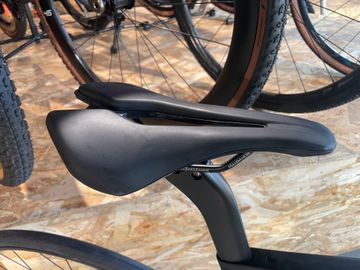 Used Pinarello X1 105 2024 2024 Road & Gravel, Black — image 4 of 6