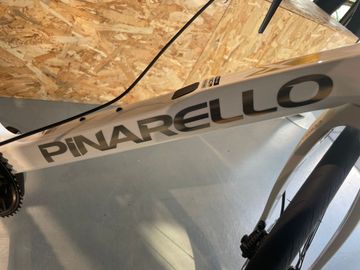Gebrauchtes Pinarello X1 105 2024 2024 Road & Gravel, Weiß — Bild 2 von 6