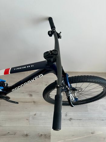 Used Mondraker F-PODIUM UNLIMITED FLIGHT ATTENDANT 2024 2024 Mountainbike, White, 29 — image 6 of 8