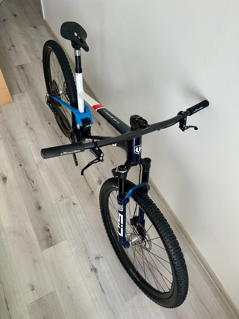Used Mondraker F-PODIUM UNLIMITED FLIGHT ATTENDANT 2024 2024 Mountainbike, White, 29 — image 4 of 8
