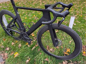 Gebrauchtes Canyon Aeroad CFR Di2 2024 2024 Road & Gravel, Schwarz — Bild 9 von 10