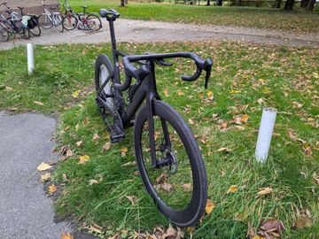 Gebrauchtes Canyon Aeroad CFR Di2 2024 2024 Road & Gravel, Schwarz — Bild 2 von 10