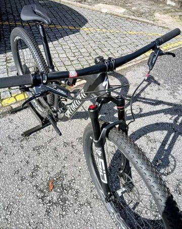 Used Specialized Epic Expert 2022 2022 Mountainbike, Black, 29 — image 3 of 6