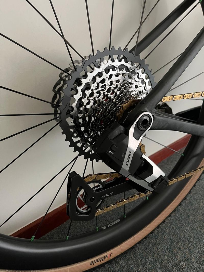 3T EXTREMA ITALIA SRAM Red eTap AXS 2024 Road & Gravel usato, Nero — immagine 4 di 6