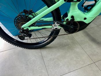 Used Specialized Turbo Levo Alloy 2023 2023 Mountainbike, Green, 29, 27.5 — image 6 of 8