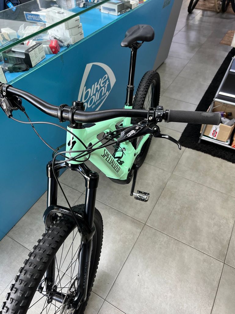Used Specialized Turbo Levo Alloy 2023 2023 Mountainbike, Green, 29, 27.5 — image 3 of 8