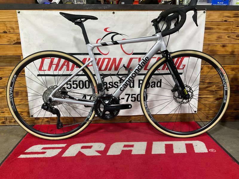 Used Cannondale CAAD13 105 DI2 2023 2023 Road & Gravel