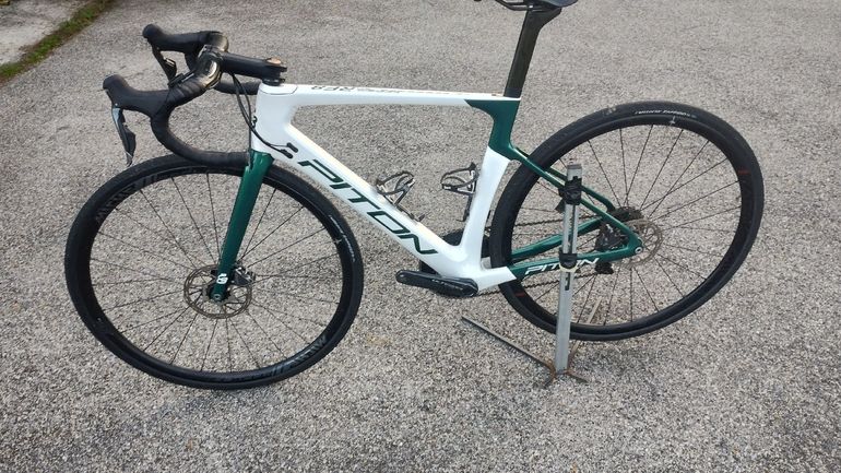 Used Piton Miche Race Pro 2021 Road & Gravel — image 1 of 3