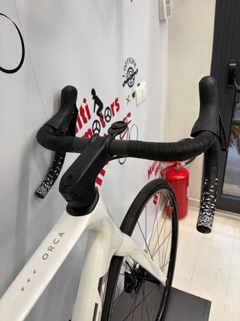 Used Orbea Orca 2021 2021 Road & Gravel, Blanco — image 5 of 7