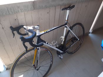 Used Trek Madone Shimano Dura Ace 2010 Road & Gravel