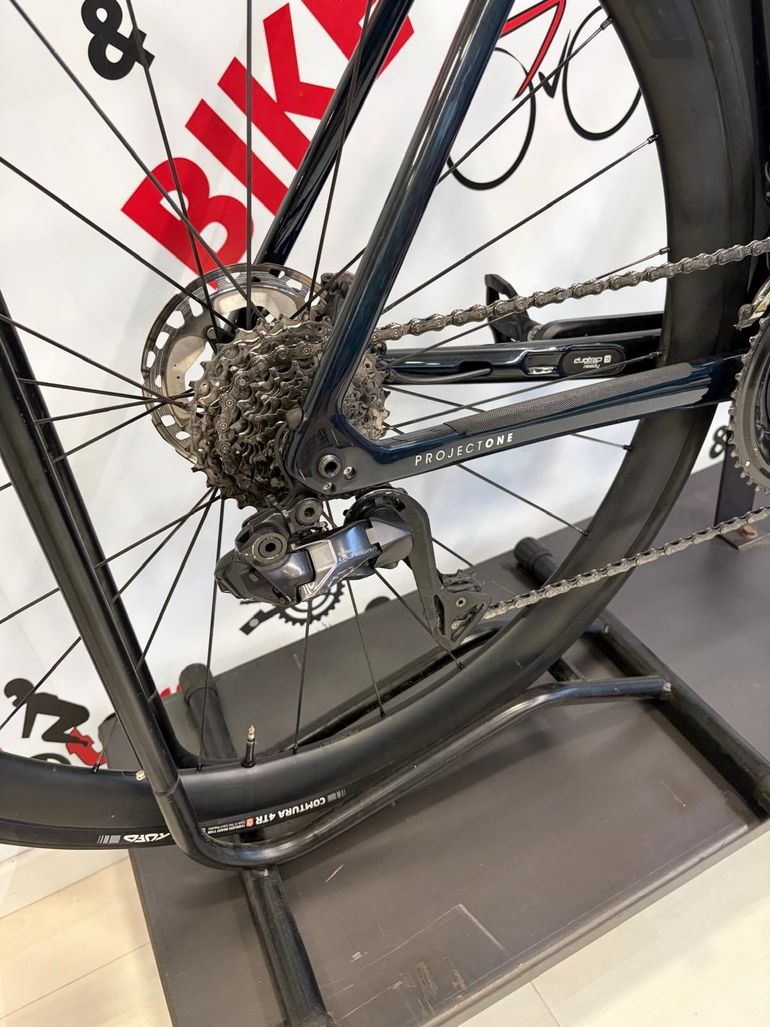 Used Trek Émonda SLR 7 2023 2023 Road & Gravel, Rot — image 7 of 7