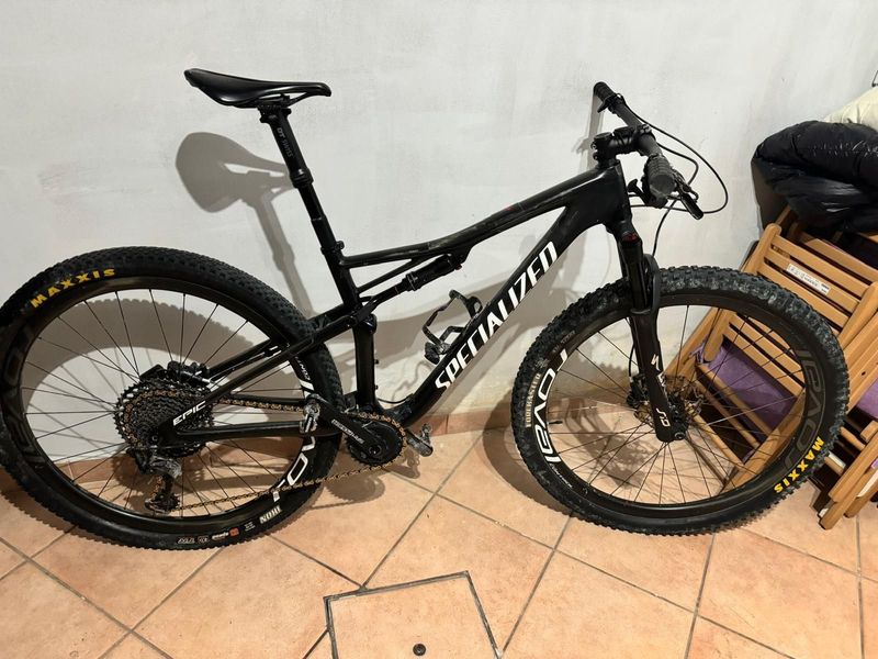 Specialized Epic 2019 2019 Mountainbike d'occasion — image 1 sur 6