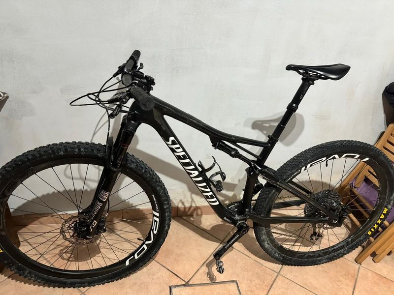 Specialized Epic 2019 2019 Mountainbike d'occasion — image 2 sur 6