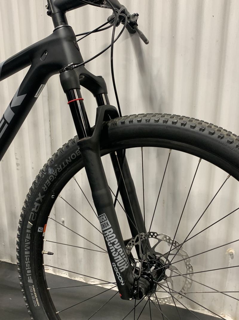 Used Trek Procaliber 9.6 2019 2019 Mountainbike, Black, 27.5, 29 — image 2 of 6