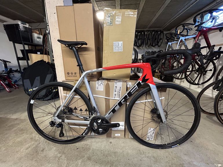 Used Trek Émonda SL 6 Disc Pro 2021 2021 Road & Gravel, Light Gray — image 1 of 5