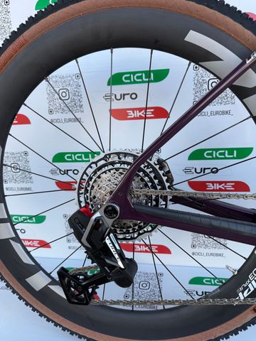 Używany Lapierre Crosshill Cf 8.0 2026 Road & Gravel — zdjęcie 2 z 17