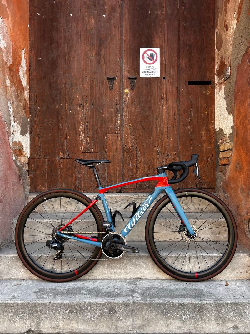 Used Wilier Cento10NDR SRAM FORCE eTAP AXS DISC 2x12XDR 2020 2020 Road & Gravel