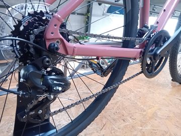 Used Liv ROVE 2025 Mountainbike, Red — image 2 of 5