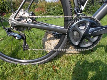 Used Canyon Ultimate CF SL Disc 8.0 2020 Road & Gravel — image 3 of 4