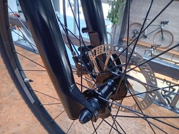 Used Liv Rove 1 2025 Mountainbike, Rot — image 5 of 5