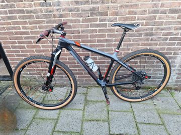 Used Trek Superfly SS Custom 2013 Mountainbike, Black — image 2 of 26