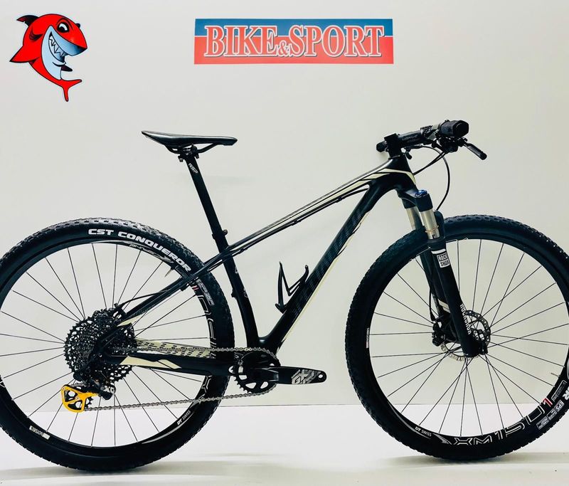 Używany Specialized Stumpjumper HT 2011 MTB