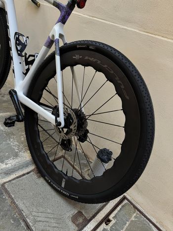 Used Scott Addict Shimano Dura Ace Di2 2025 Road & Gravel, White — image 13 of 14