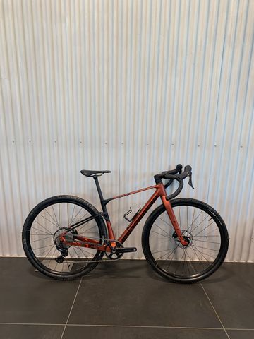 Mondraker ARID CARBON 2025 Road & Gravel d'occasion