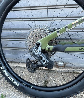 Used CUBE Stereo SRAM GX Eagle AXS (T-Type) 2025 Mountainbike, Green, 29 — image 3 of 11