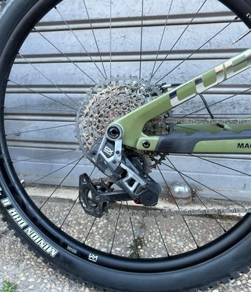 Used CUBE Stereo SRAM GX Eagle AXS (T-Type) 2025 Mountainbike, Green, 29 — image 3 of 11